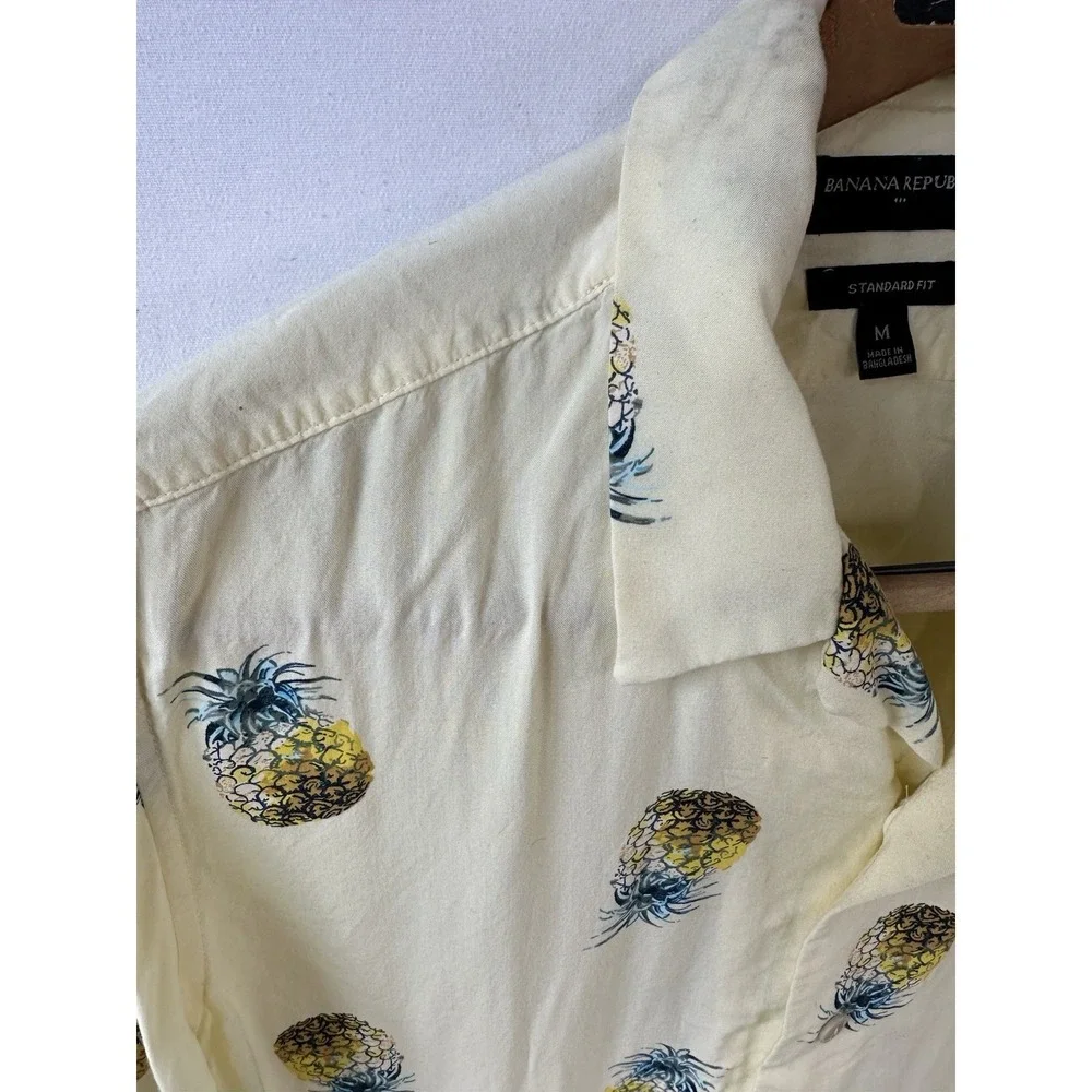Banana Republic Hawaiian Pineapple Shirt Button Down Men's M
